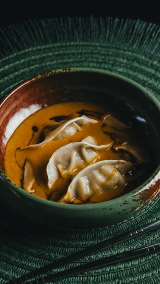 Instagram post from eljapooficial. This post is in position 1.